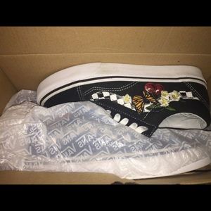 vans old skool black & white checkered floral skate shoes